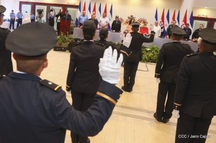 XIX Promoción de Damas y Caballeros Cadetes de la Academia de la Policía Nacional