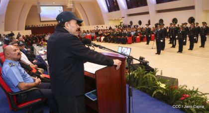 XIX Promoción de Damas y Caballeros Cadetes de la Academia de la Policía Nacional