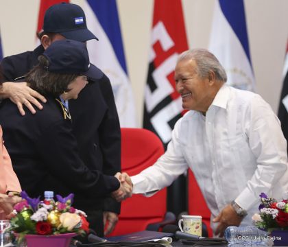XIX Promoción de Damas y Caballeros Cadetes de la Academia de la Policía Nacional