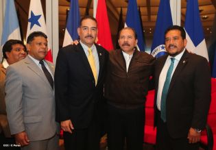 Presidente Daniel se reúne con diputados del PARLACEN