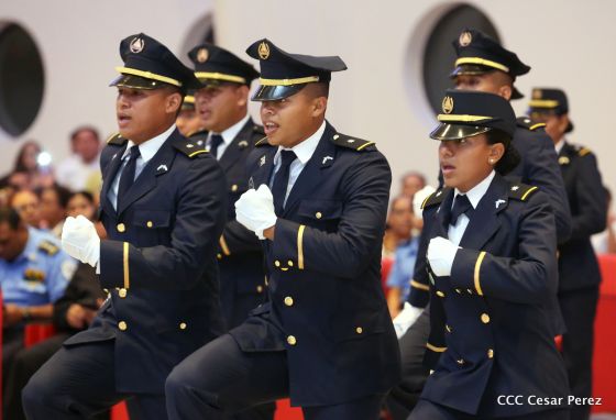 XIX Promoción de Damas y Caballeros Cadetes de la Academia de la Policía Nacional