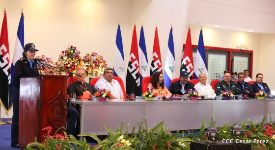 XIX Promoción de Damas y Caballeros Cadetes de la Academia de la Policía Nacional