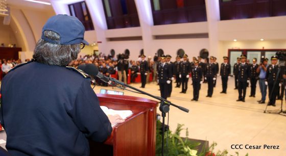 XIX Promoción de Damas y Caballeros Cadetes de la Academia de la Policía Nacional