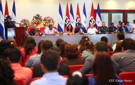 XIX Promoción de Damas y Caballeros Cadetes de la Academia de la Policía Nacional
