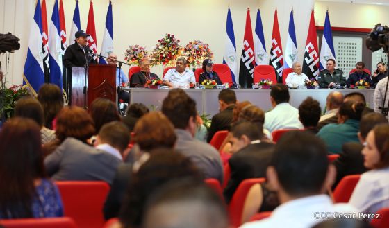 XIX Promoción de Damas y Caballeros Cadetes de la Academia de la Policía Nacional