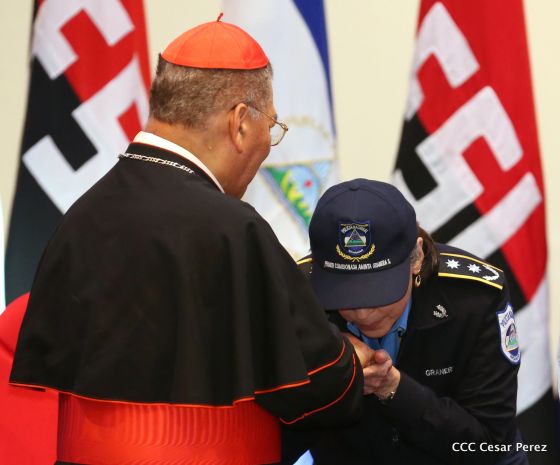 XIX Promoción de Damas y Caballeros Cadetes de la Academia de la Policía Nacional