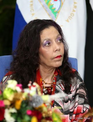 Presidente Daniel y Compañera Rosario reciben cartas credenciales de los embajadores de Corea, Francia y Uruguay