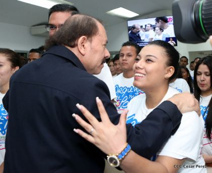 Presidente Daniel y Compañera Rosario reciben cartas credenciales de los embajadores de Corea, Francia y Uruguay