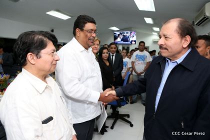 Presidente Daniel y Compañera Rosario reciben cartas credenciales de los embajadores de Corea, Francia y Uruguay