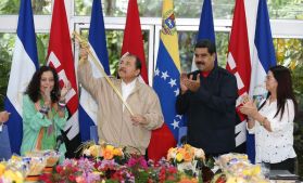 Presidente Daniel y Compañera Rosario celebran con el Presidente Maduro el 10 Aniversario de Nicaragua en el ALBA