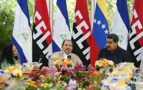 Presidente Daniel y Compañera Rosario celebran con el Presidente Maduro el 10 Aniversario de Nicaragua en el ALBA