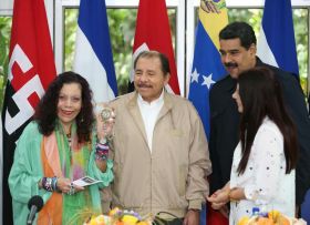 Presidente Daniel y Compañera Rosario celebran con el Presidente Maduro el 10 Aniversario de Nicaragua en el ALBA