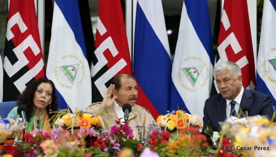 Daniel y Rosario se reúnen con el Ministro del Interior de la Federación de Rusia