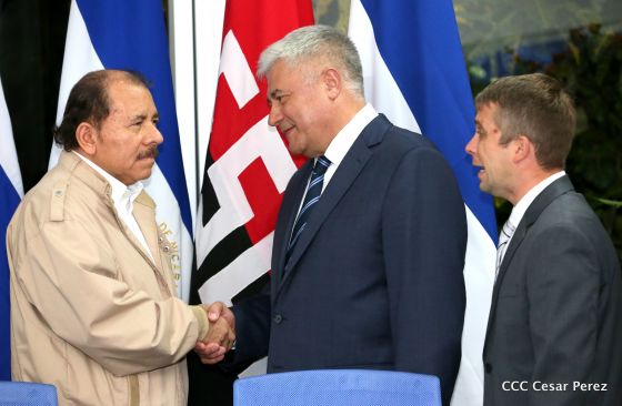 Daniel y Rosario se reúnen con el Ministro del Interior de la Federación de Rusia