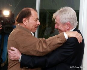 Presidente Daniel recibe al Parlamentario Alemán Wolfgang Gechrcke