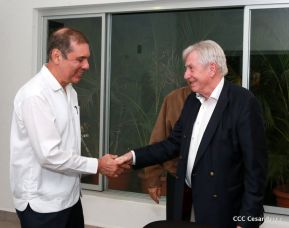 Presidente Daniel recibe al Parlamentario Alemán Wolfgang Gechrcke