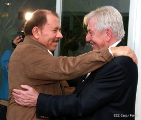 Presidente Daniel recibe al Parlamentario Alemán Wolfgang Gechrcke