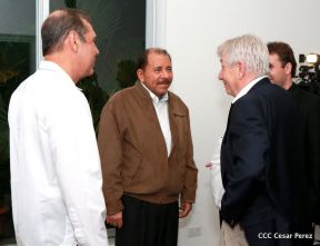 Presidente Daniel recibe al Parlamentario Alemán Wolfgang Gechrcke