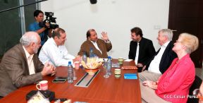 Presidente Daniel recibe al Parlamentario Alemán Wolfgang Gechrcke