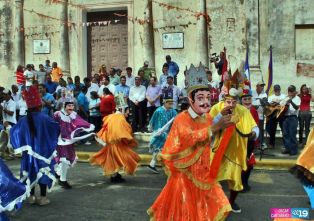 Delegación vietnamita recorre municipios