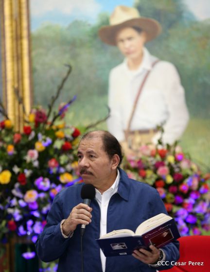 Daniel y Rosario juramentan al Gabinete del Gobierno Sandinista