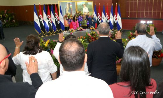 Daniel y Rosario juramentan al Gabinete del Gobierno Sandinista