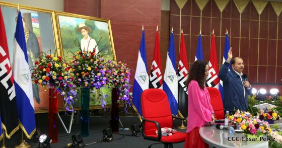 Daniel y Rosario juramentan al Gabinete del Gobierno Sandinista