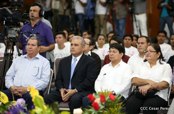 Daniel y Rosario juramentan al Gabinete del Gobierno Sandinista