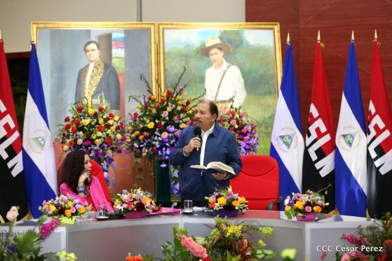 Daniel y Rosario juramentan al Gabinete del Gobierno Sandinista