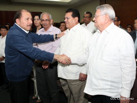 Daniel y Rosario juramentan al Gabinete del Gobierno Sandinista
