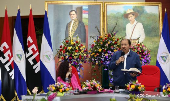 Daniel y Rosario juramentan al Gabinete del Gobierno Sandinista