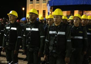 Daniel y Rosario presidente acto 34 Aniversario del Ejército