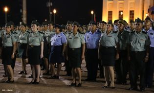 Daniel y Rosario presidente acto 34 Aniversario del Ejército