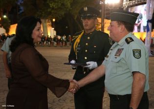 Daniel y Rosario presidente acto 34 Aniversario del Ejército
