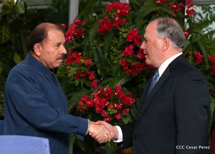 Daniel y Rosario se reúnen con Delegación de la Iglesia de Jesucristo de los Santos de los Últimos Días