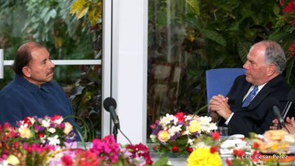 Daniel y Rosario se reúnen con Delegación de la Iglesia de Jesucristo de los Santos de los Últimos Días