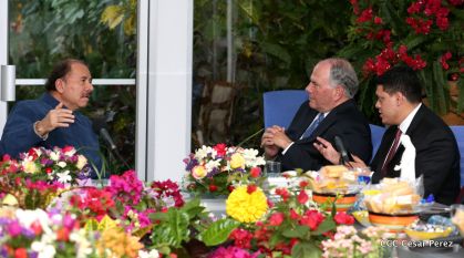 Daniel y Rosario se reúnen con Delegación de la Iglesia de Jesucristo de los Santos de los Últimos Días