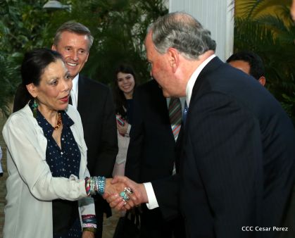Daniel y Rosario se reúnen con Delegación de la Iglesia de Jesucristo de los Santos de los Últimos Días
