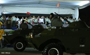 Desfile Militar en honor al 34 Aniversario del Ejército