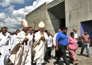 Misa por 20 Años de la Catedral de Managua