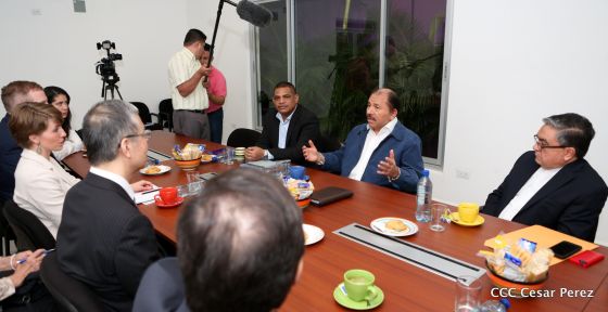 Presidente Daniel sostiene encuentro con Directores del BID