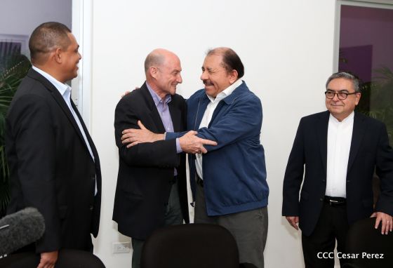 Presidente Daniel sostiene encuentro con Directores del BID