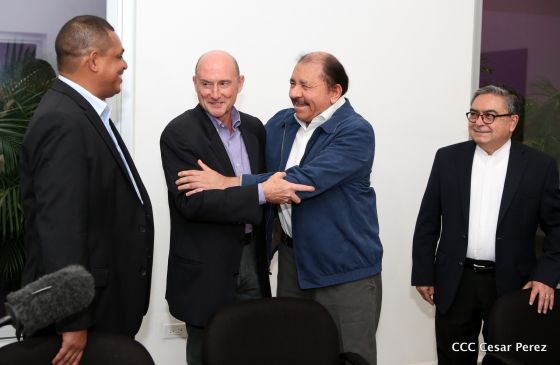 Presidente Daniel sostiene encuentro con Directores del BID