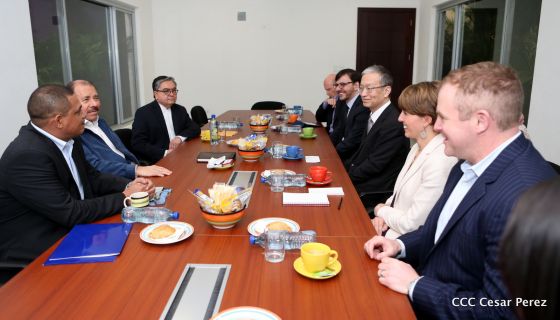 Presidente Daniel sostiene encuentro con Directores del BID