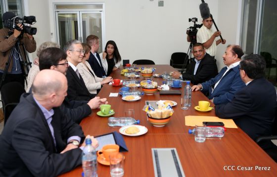 Presidente Daniel sostiene encuentro con Directores del BID