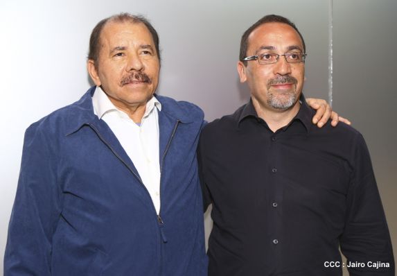 Presidente Daniel recibe a participantes del II Festival Pucciniano