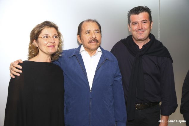 Presidente Daniel recibe a participantes del II Festival Pucciniano