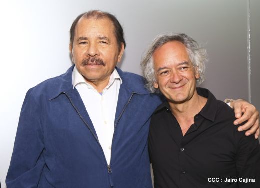 Presidente Daniel recibe a participantes del II Festival Pucciniano