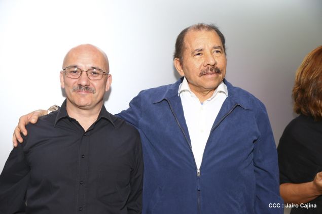 Presidente Daniel recibe a participantes del II Festival Pucciniano