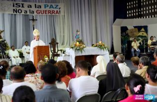 Cardenal Miguel oficia Misa por la Paz